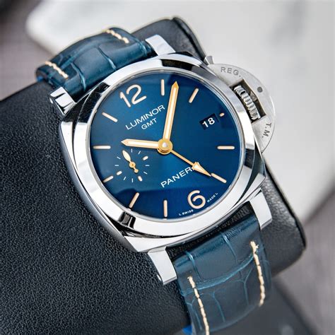 panerai luminor gmt blue|panerai luminor pam 00889.